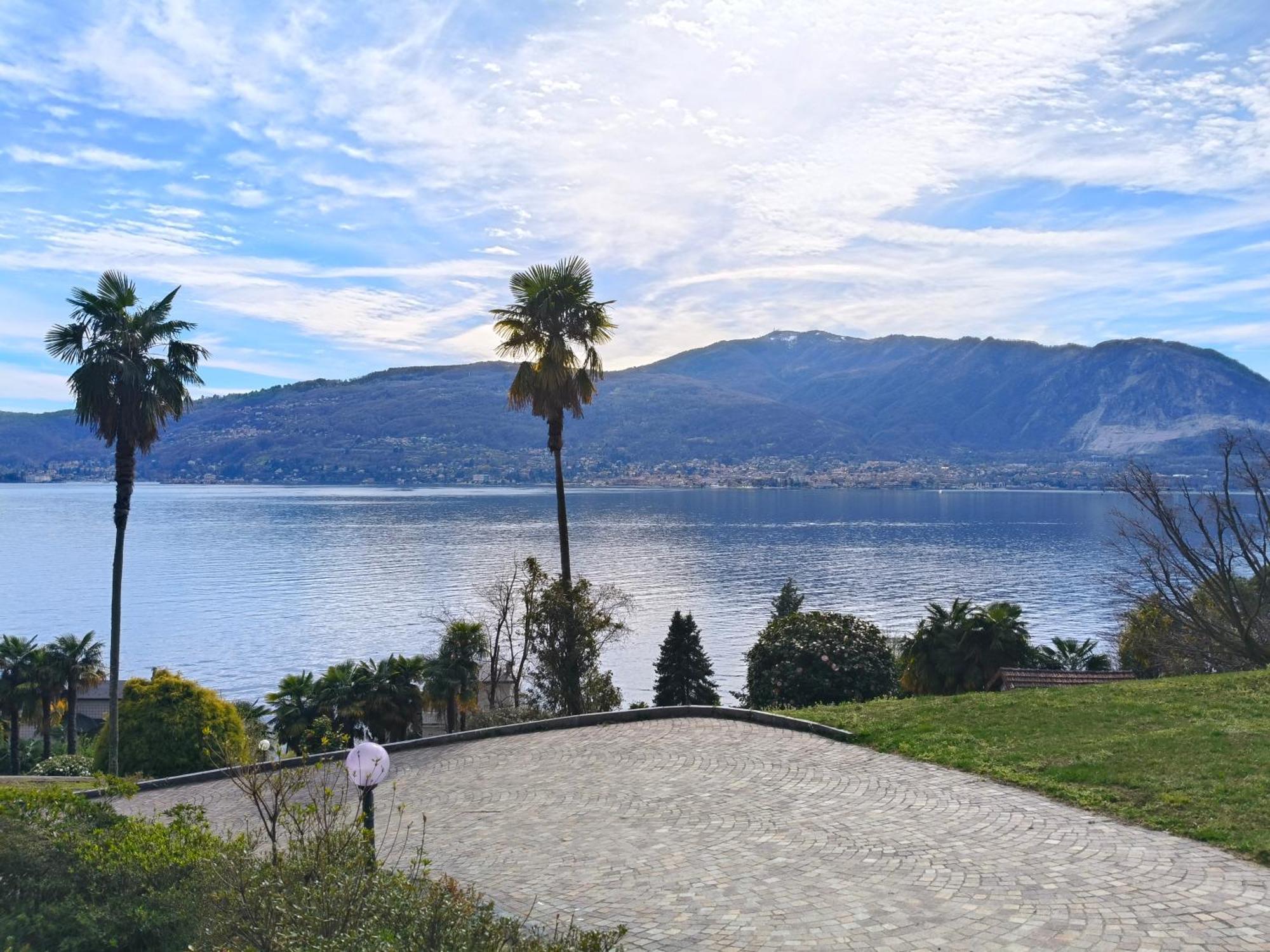 Villetta Primavera Verbania Luaran gambar